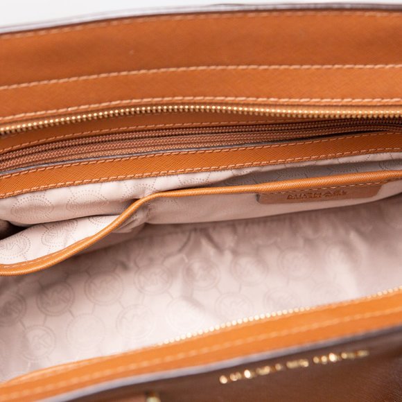 MICHAEL KORS 👜 Selma Satchel Purse Brown Large - Picture 6 of 7